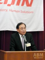 中期計画達成の意気込みを語る 鈴木社長