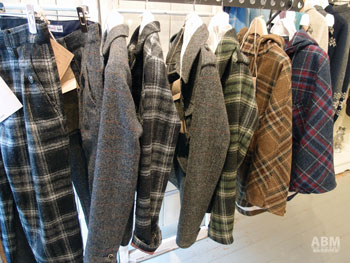 ドミンゴ「Brocante」2011AW展 メンズっぽさもあるクラシックな雰囲気を楽しみたい