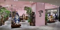 ゴールドウインの第1四半期は減収・損失計上だったが、 上期・通期見通しは上方修正した (画像は「ザ・ノース・フェイス マーチ」)