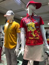 「カステルバジャック スポーツ」。 「ルーニー・テューンズ」との協業ウエア
