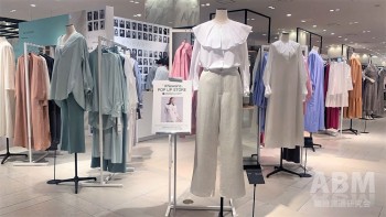 「＃Newans」のPOP UP STORE（写真は阪急うめだ本店）。 エンドユーザーと接する機会を設ける目的がある