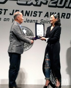 佐伯専務理事と夏木マリさん