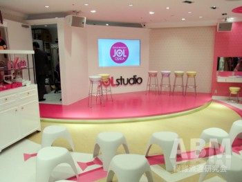 「solaha」2階「パープルエリア」。 西日本初出店の「JOL大阪」