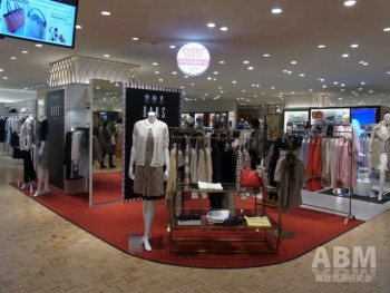 各階で展開するポップアップコーナー