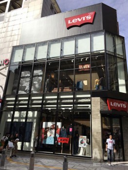 リーバイ ストラウス ジャパン 大阪 心斎橋に アジア最大級の路面フラッグシップ店舗をオープン Apparel Business Magazine アパレル ビジネス マガジン