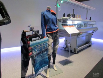 SVR123SPでは ジャカード柄のデザインを天竺編みで編成