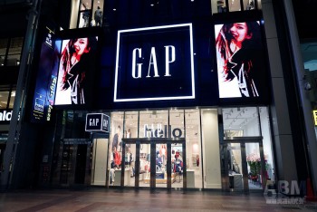 新しくオープンした 「Gap三宮店」