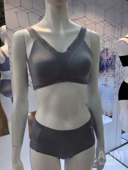 レディス「B.V.D. BODY GEAR」。 新しいブラジャー「進化した立体ブラ」