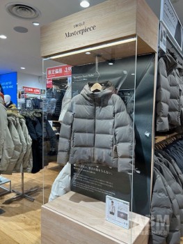 「UNIQLO　Masterpiece」と名付けたショーケースを設ける新しい試み