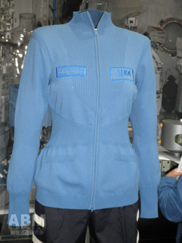 ホールガーメントで編み上げた島精機製作所の宇宙船内服を展示「宙博（ソラハク）2010」より