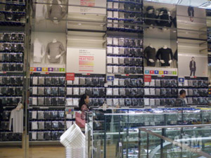 ユニクロ心斎橋店 店内