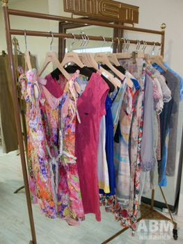栄光商事、2012SS展