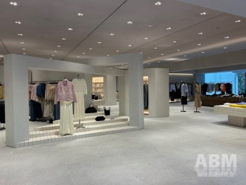 「ザラ」。 最新のストアコンセプトを導入した