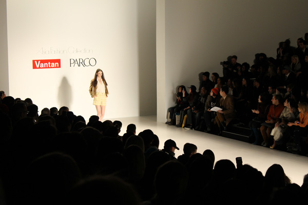2014 年 2 月の NY コレクション内で行なった「Asia Fashion CollectionNY ステージ」の様子