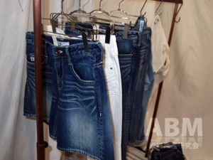 JAPAN DENIMのレングスバリエーション提案（「BRAPPERS」）