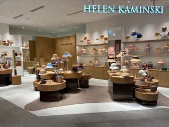 3階レディス。関西初出店の雑貨ブランド 「HELEN KAMINSKI」