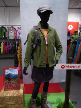 「マーモット」。 四角友里とのコラボラインも継続