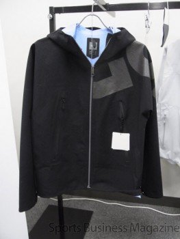 「ハイブリッドフロータージャケット」