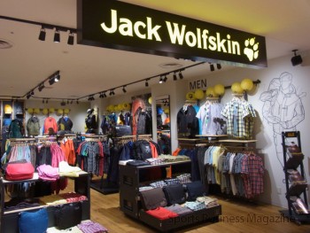 西日本初出店の「ジャックウルフスキン」