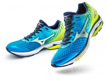 主力の「WAVE　RIDER　19」