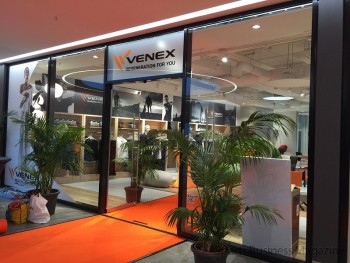 ドイツ・マンハイム市の 「ベネクス」欧州1号店