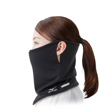 「ハイドロ銀チタン®」を採用した ポロシャツ