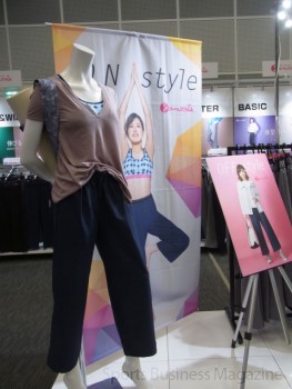 好調なボトムス類。デーリーユースも多い