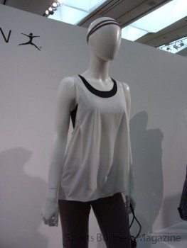 「ダンスキン」。機能性アイテムがけん引役になった