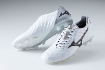 「レビュラ」の新色モデル