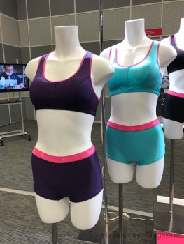 スポーツブラなどインナーで 学販を強化する