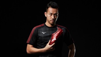 吉田麻也選手との間で、ミズノ ブランドアンバサダー契約を更新した