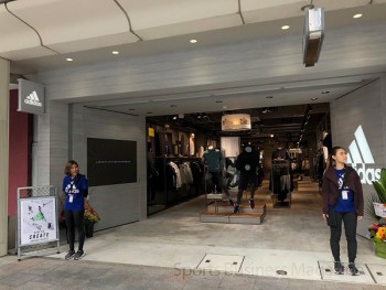 アディダス ジャパン 京都初の直営店 アディダス ブランドコアストア 京都 をオープン Sports Business Magazine スポーツ ビジネス マガジン