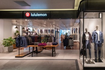 「lululemon DAIMARU Shinsaibashi」