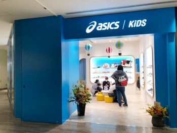 関西初出店の子供靴の直営店 「ASICS KIDS グランフロント大阪」