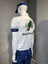 キャラクター柄を大胆に配置した デザインも定着した(「ダンスウィズドラゴン」)