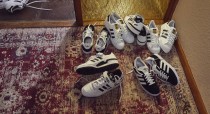 adidas社の2023年12月期第1四半期は微減収、 減益に(画像は説明資料から抜粋)