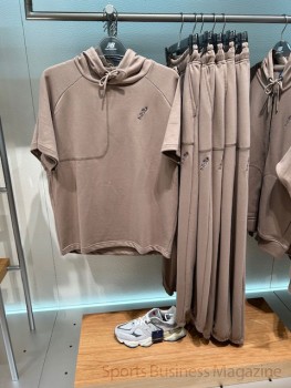 シューズ使用契約を結ぶ大リーガー、 大谷翔平選手との協業アイテムも コーナー展開する（1階フロア）