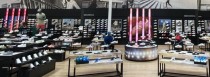 米国上場スポーツ系小売店2社の 2025年1月期はともに増益を達成 （画像はディックス社の資料から抜粋）