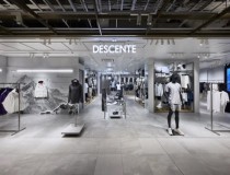 デサントの2025年3月期は3期連続で 最高益を更新（画像は説明資料から抜粋）