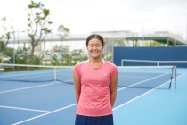 今年の全豪オープンジュニア女子シングルスで優勝した 園部八奏選手