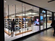 改装オープンした直営店 「ASICS GRAND FRONT OSAKA」
