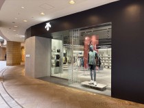 「DESCENTE なんばパークス」。 顧客とのタッチポイントに活用